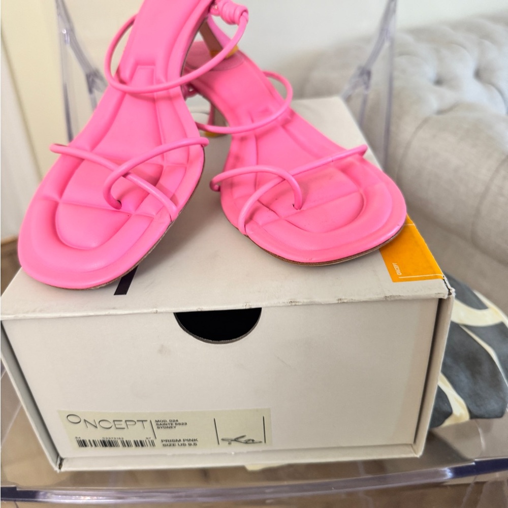 Concept Vibrant Pink Women's Sandals